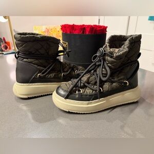 Pajar GRAVITA Pull On Women's Boots Size 7 in Kakhi and Pret